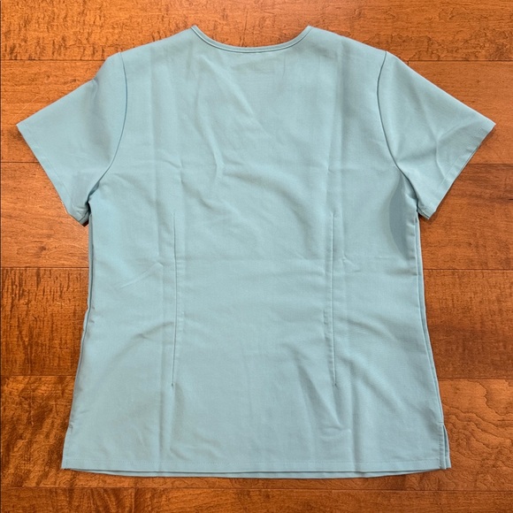 Figs Women's Top in Seaglass - Picture 2 of 6